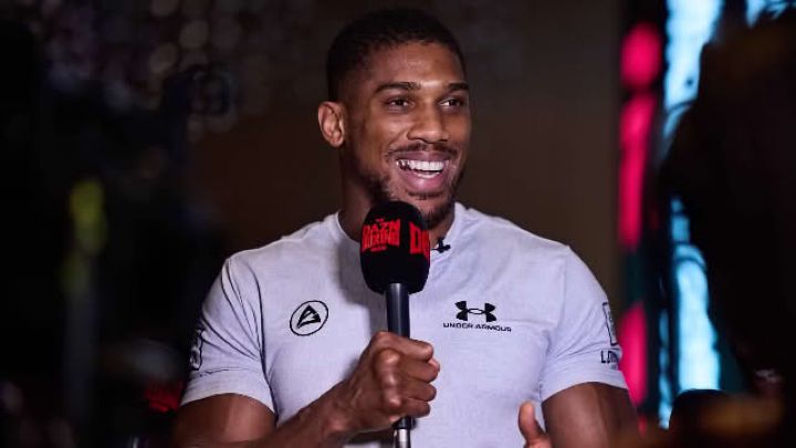 Anthony Joshua pourrait affronter Fabio Wardley, explique Eddie Hearn