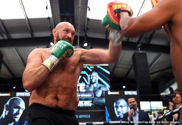 Le prochain adversaire de Tyson Fury pourrait être Arslanbek Makhmudov