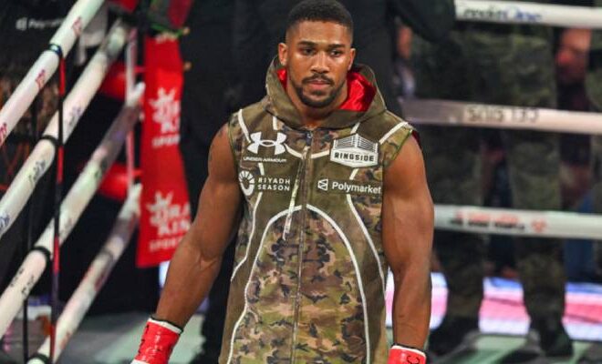 Anthony Joshua fait une première déclaration depuis son tragique accident de voiture ayant causé la perte de ses deux proches amis
