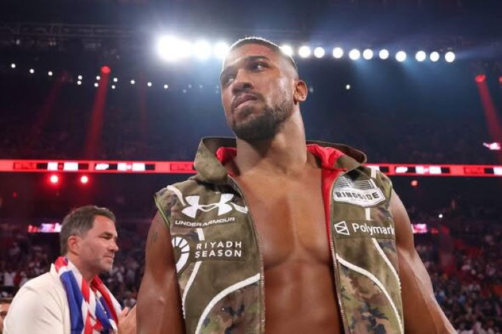 Anthony Joshua prend sa retraite de la boxe après le tragique accident de voiture