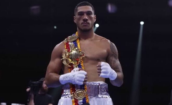 Jai Opetaia signe avec la firme de promotion Zuffa Boxing de Dana White