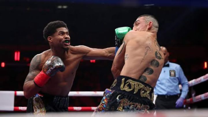 Shakur Stevenson domine Teofimo Lopez et remporte un titre mondial dans une quatrième division de poids