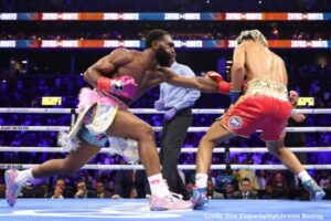 Jaron Ennis bat Xander Zayas par TKO au 7e round et s’empare des titres WBA et WBO des super-welters