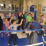 Rentrée sportive : Et si les enfants progressaient en boxe comme au judo, avec des « Gants de Couleur » ?
